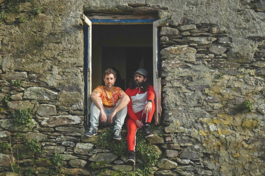 05_DMacBurns_Sml_optimized_800